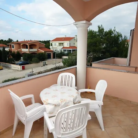 Apartamento By The Sea Vrsi - Mulo, Zadar - 5860