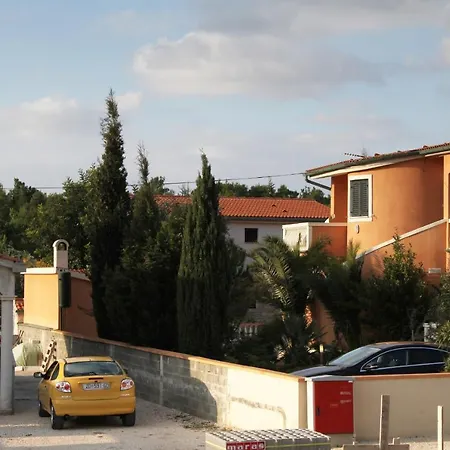 By The Sea Vrsi - Mulo, Zadar - 5860 *