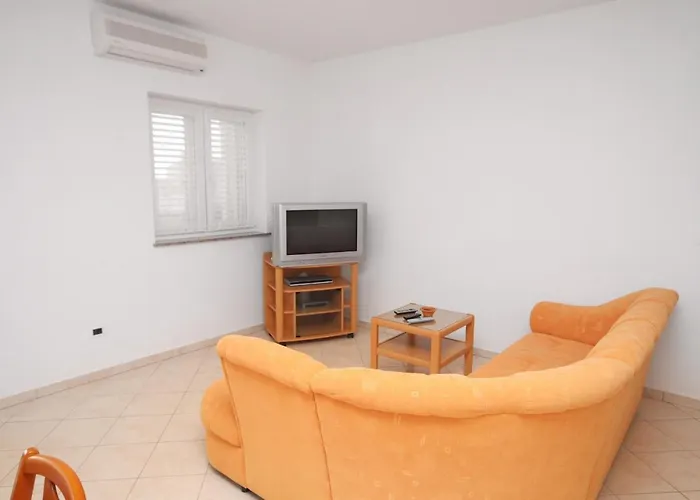 Apartman By The Sea Vrsi - Mulo, Zadar - 5860 *